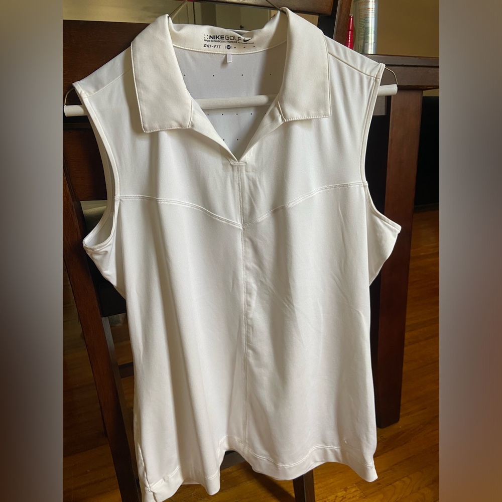 Nike women’s golf tank. Size medium